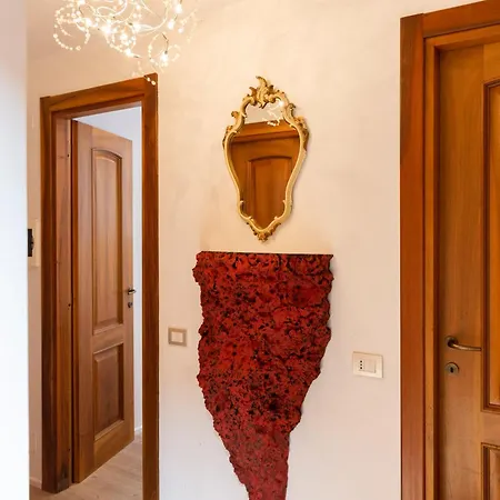 Διαμέρισμα La Sorpresa - Luxury In Historic Center *
